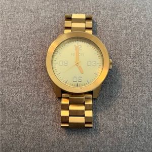 Nixon Corporal SS - Gold